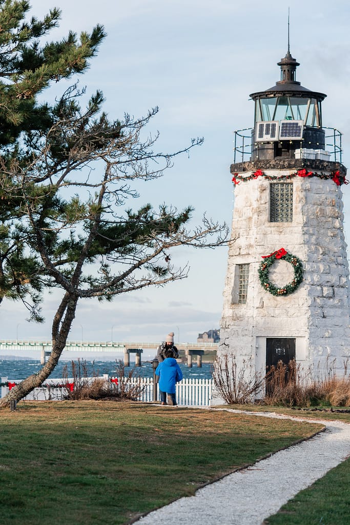 proposal at lighthouse on goat island