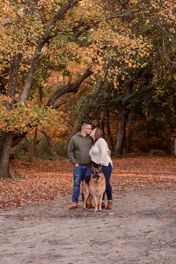 fall family photos at colt state park